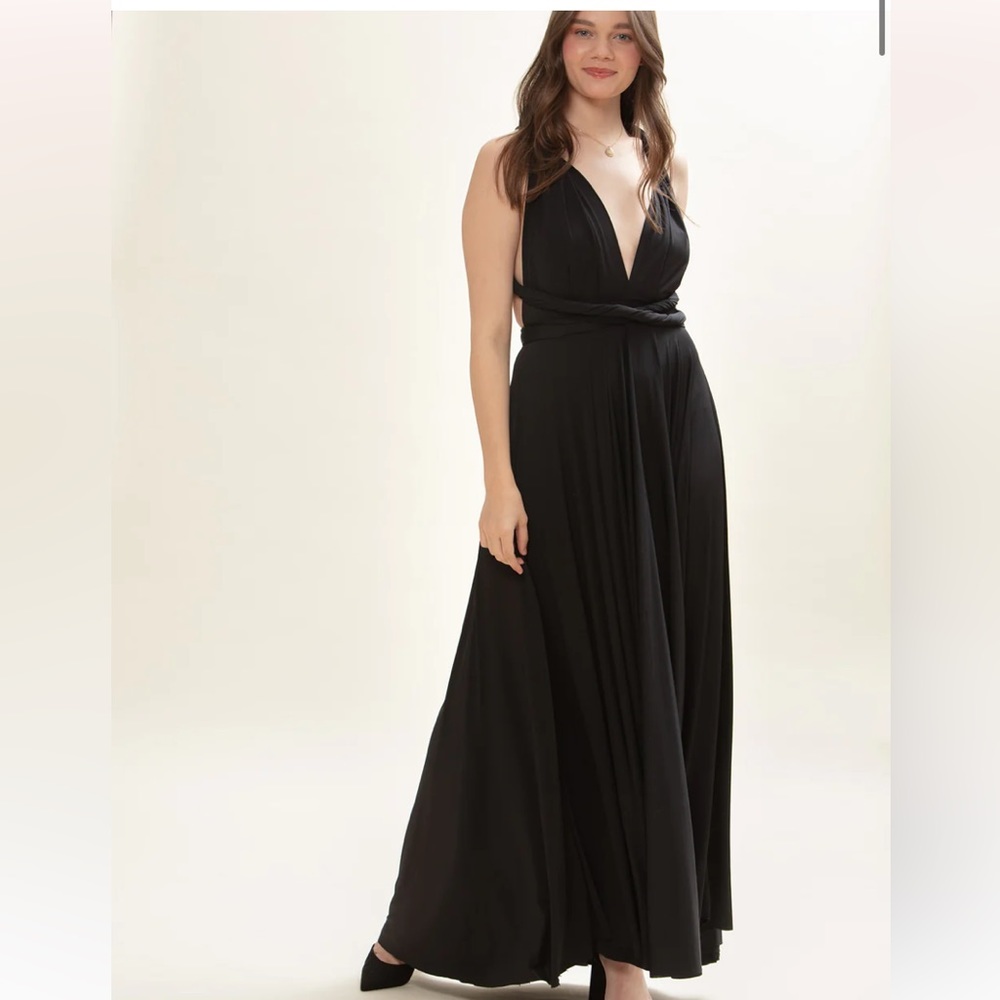 Two Birds Classic ballgown in black